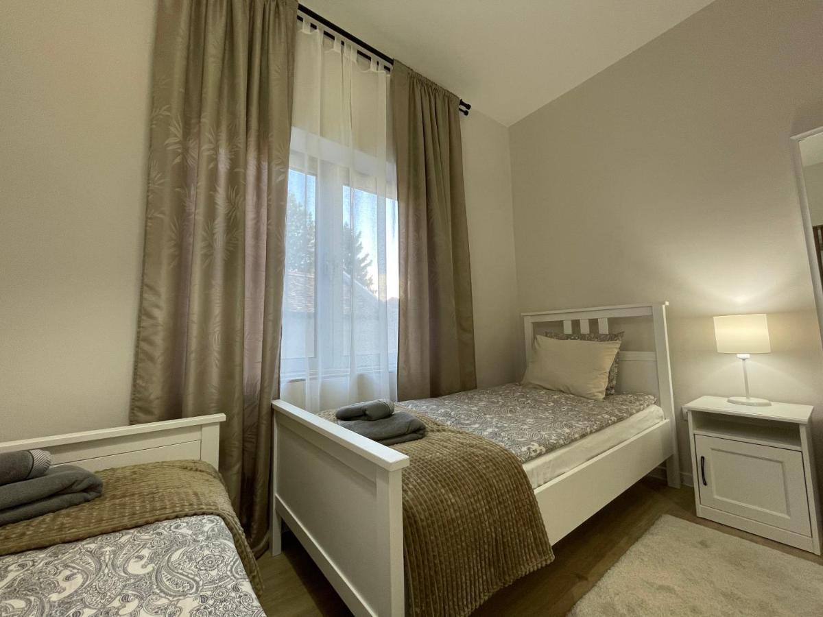 Apartments Tema Сомбор Екстер'єр фото