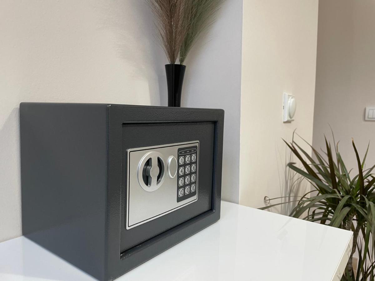 Apartments Tema Сомбор Екстер'єр фото