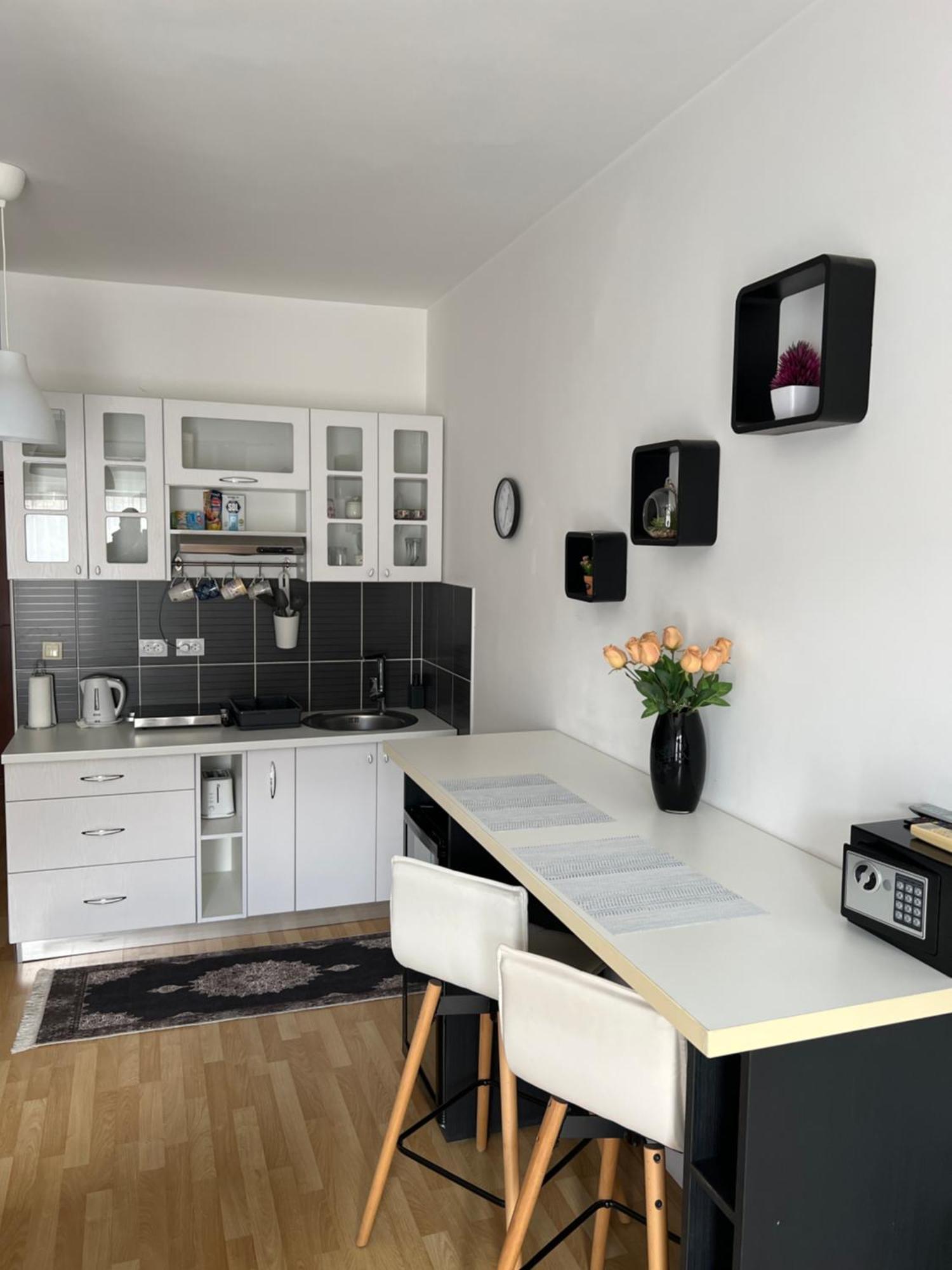 Apartments Tema Сомбор Екстер'єр фото